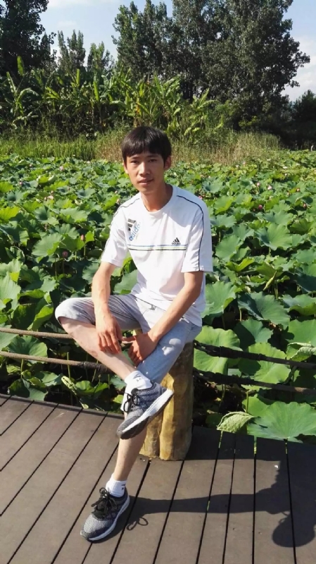 洛佐山娃的第一张照片--柳州相亲服务中心