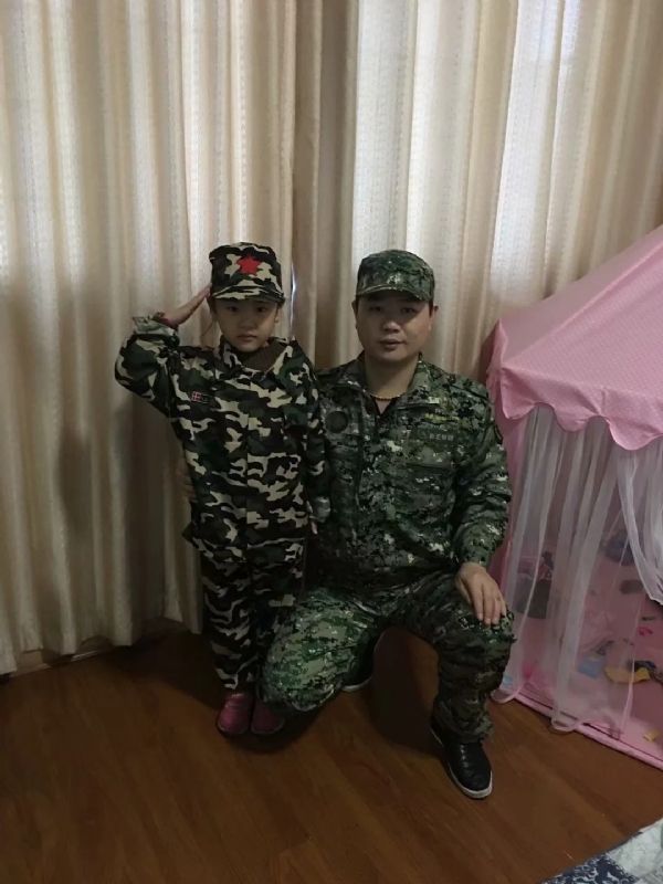 俗人的第一张照片--柳州相亲服务中心