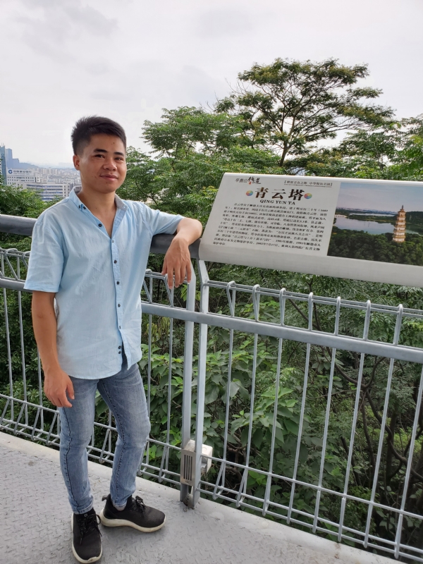 尚德的第一张照片--柳州相亲服务中心