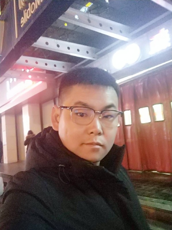 杜跃龙的第二张照片--柳州相亲服务中心