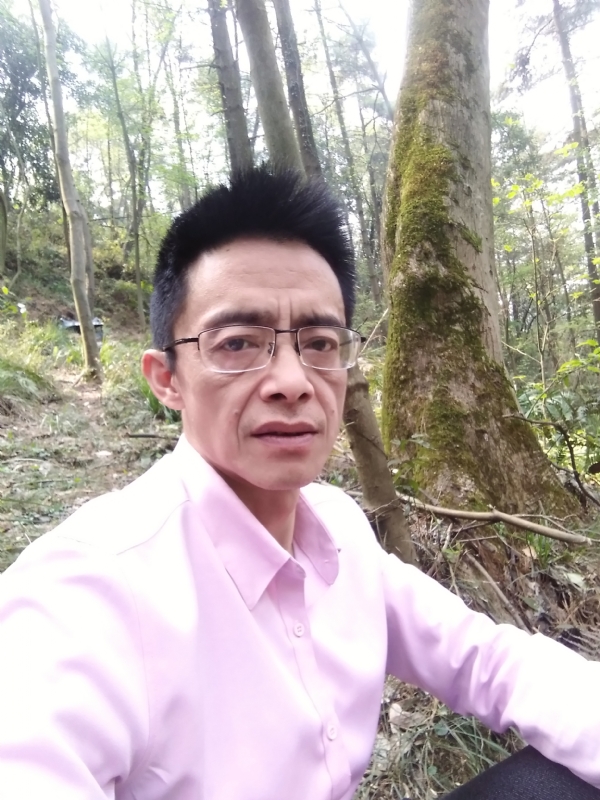 吴彬的第一张照片--柳州相亲服务中心