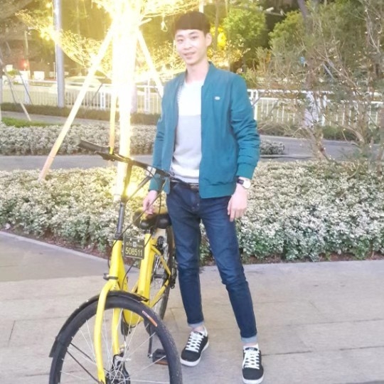 李伟的第一张照片--柳州相亲服务中心