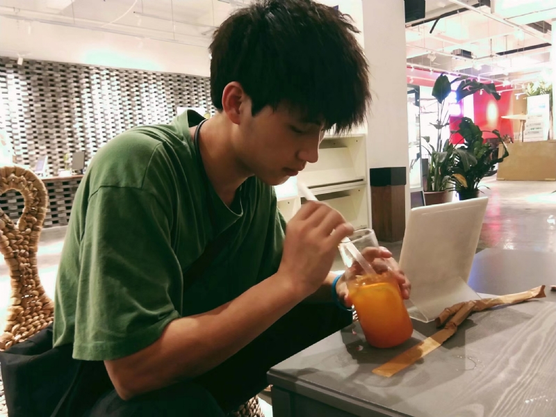 一花一世界的第二张照片--柳州相亲服务中心
