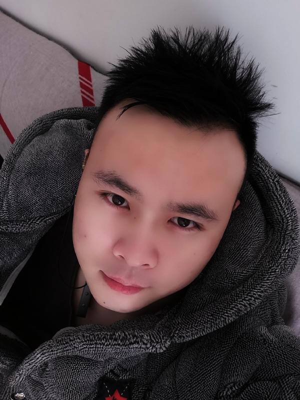 明明的第一张照片--柳州相亲服务中心