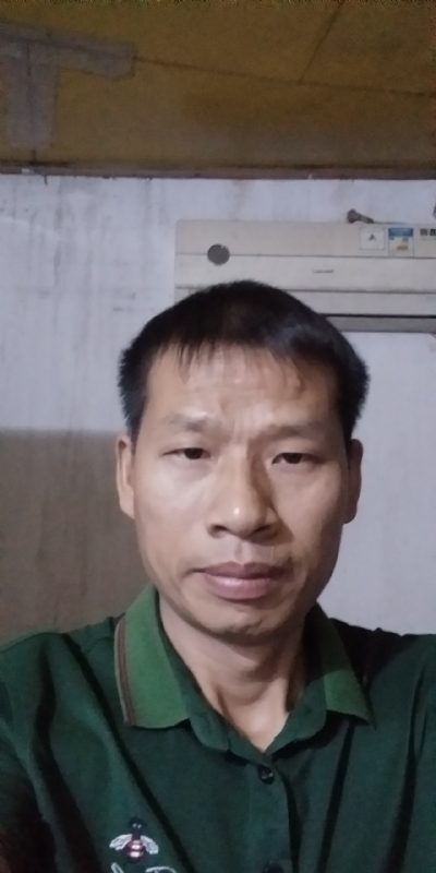 执着跋涉的第二张照片--柳州相亲服务中心