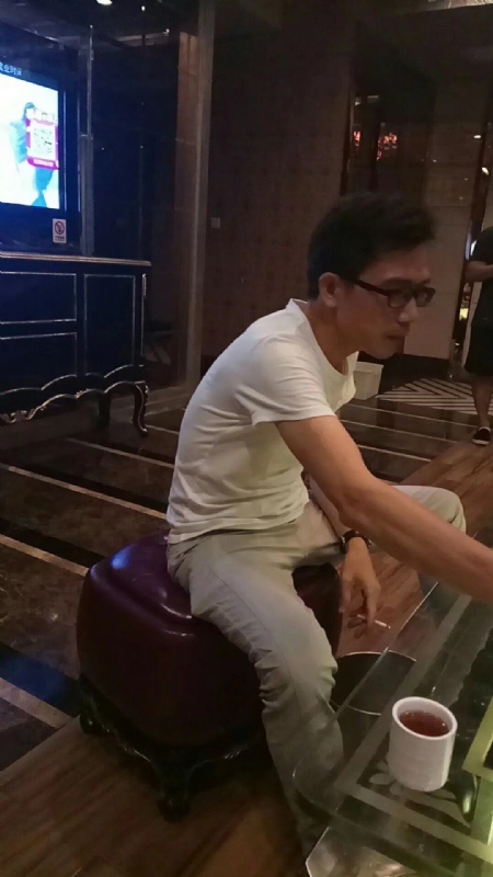 期待缘分的第一张照片--柳州相亲服务中心
