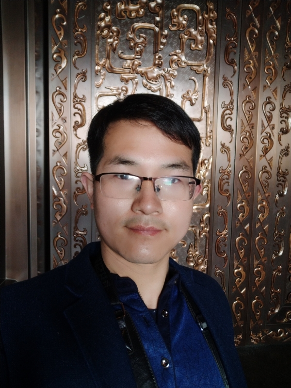 鹏鸟的第一张照片--柳州相亲服务中心