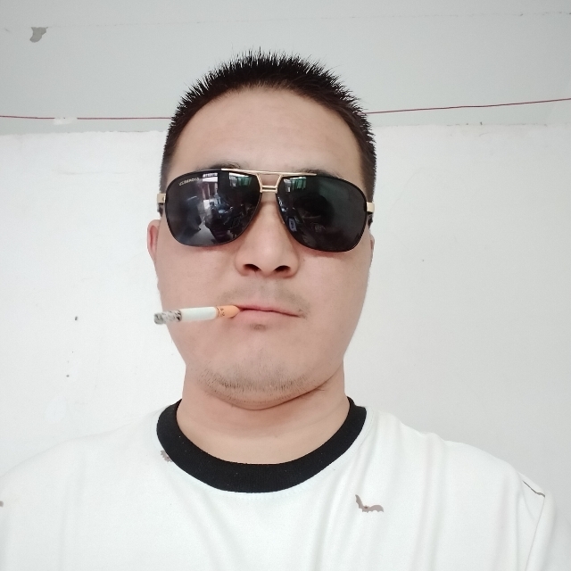 白伟伟的第一张照片--柳州相亲服务中心