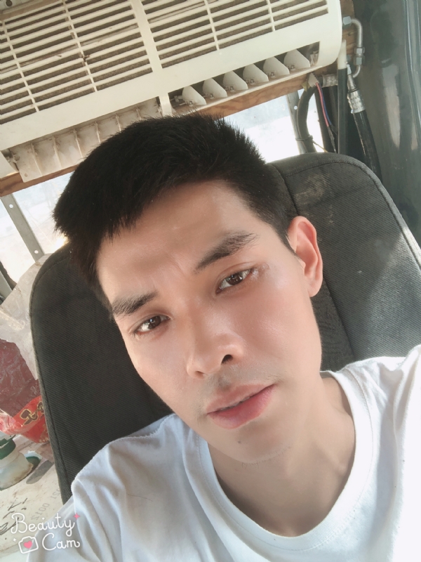 小董的第一张照片--柳州相亲服务中心