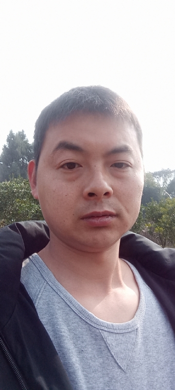 亲亲抱抱我爱你的第一张照片--柳州相亲服务中心