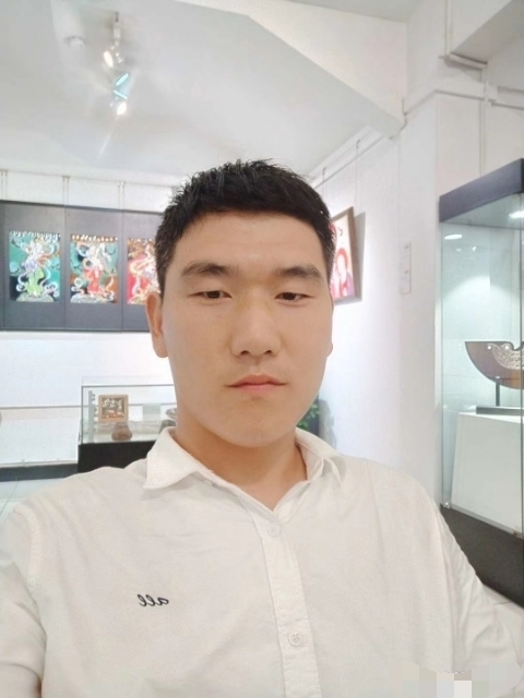 自律人生的第一张照片--柳州相亲服务中心