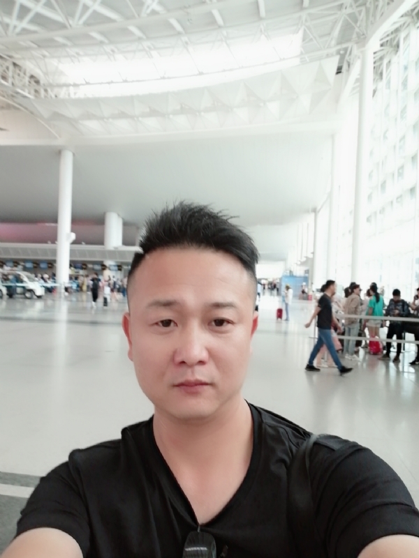一叶知秋的第一张照片--柳州相亲服务中心