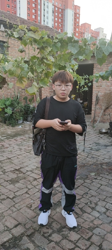 辛禹的第二张照片--柳州相亲服务中心