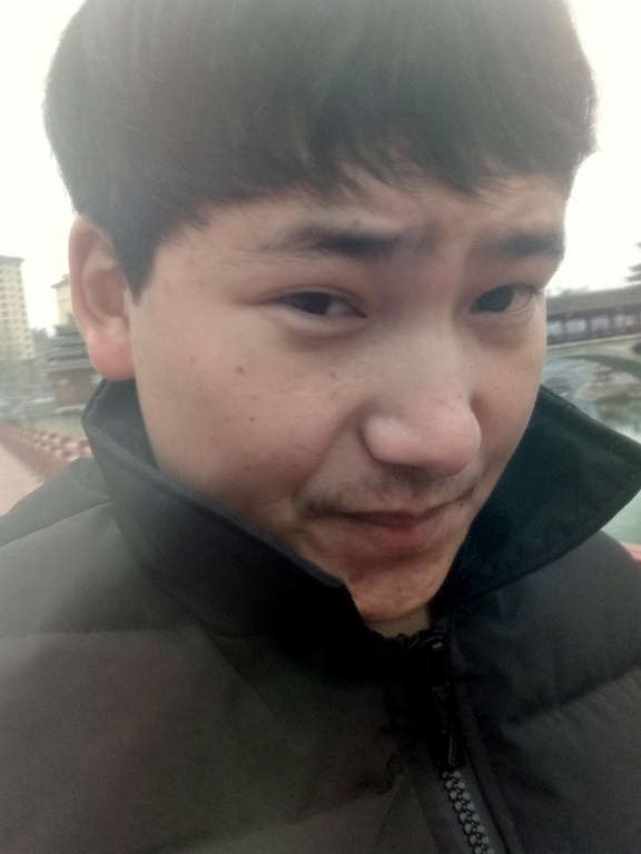 侗族青年作家超超的第二张照片--柳州相亲服务中心