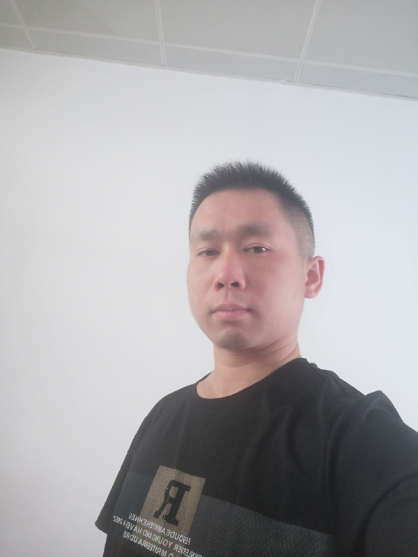 孤独的狼的第一张照片--柳州相亲服务中心