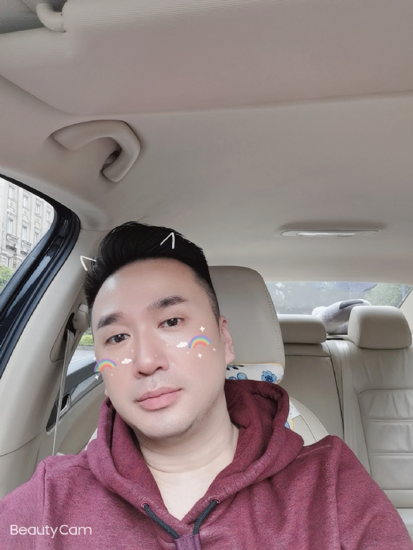 庭菘的第一张照片--柳州相亲服务中心