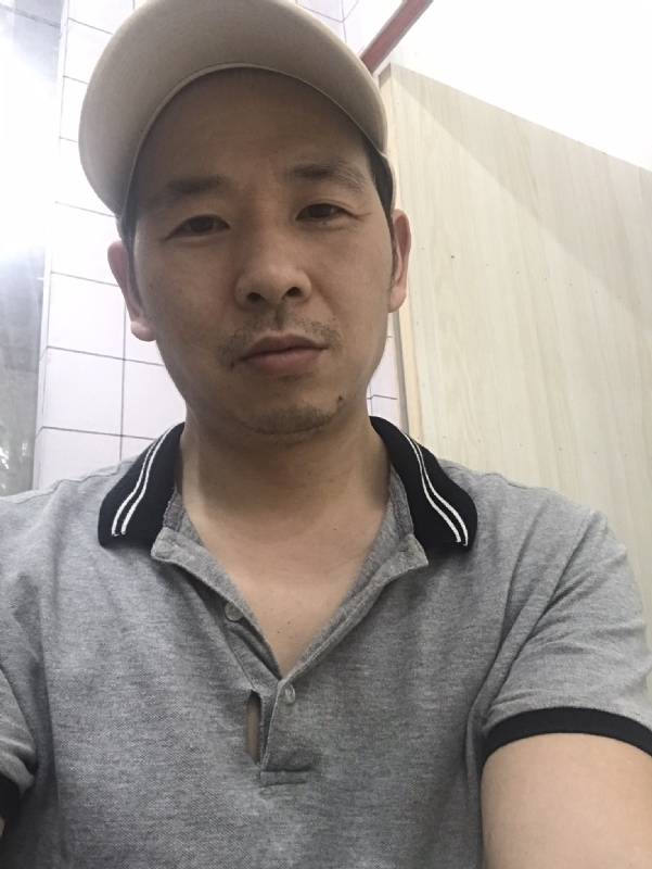 老何的第一张照片--柳州相亲服务中心