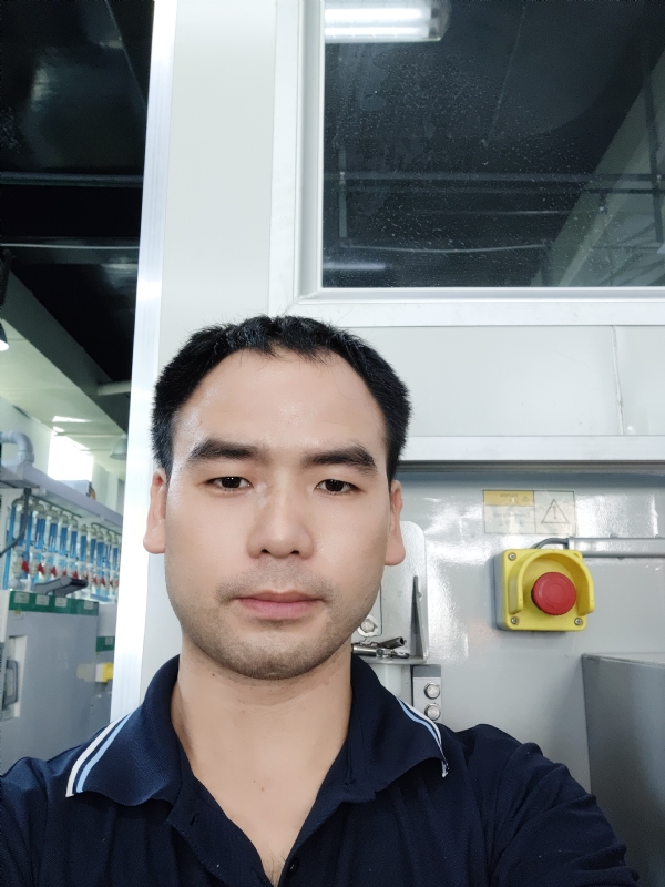 黄伟的第一张照片--柳州相亲服务中心
