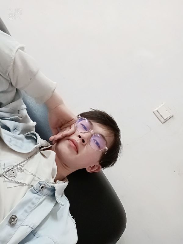 染七的第二张照片--柳州相亲服务中心
