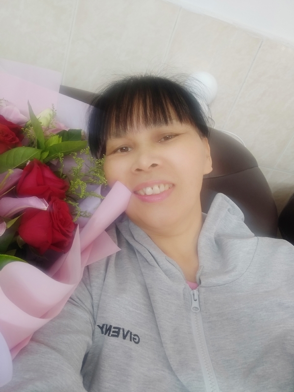 言言的第一张照片--柳州相亲服务中心