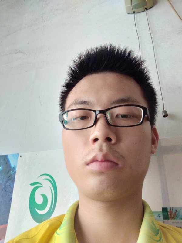 舒荷的第一张照片--柳州相亲服务中心