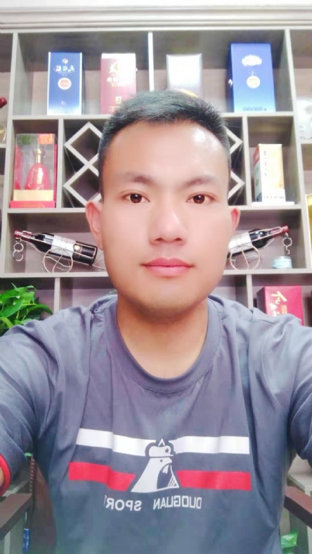 钱乾的第一张照片--柳州相亲服务中心