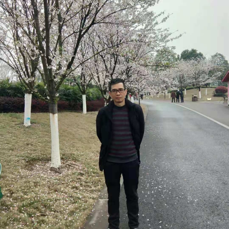 痴心爱人的第一张照片--柳州相亲服务中心