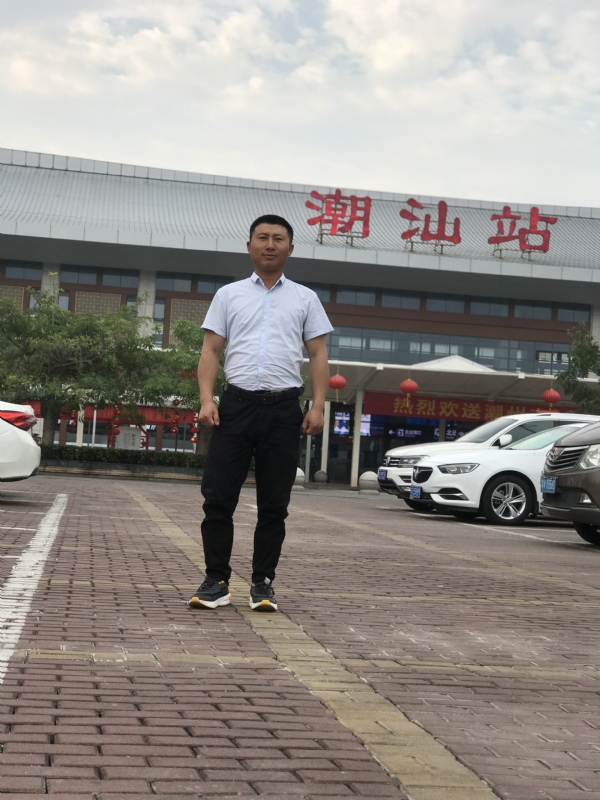 健华的第三张照片--柳州相亲服务中心