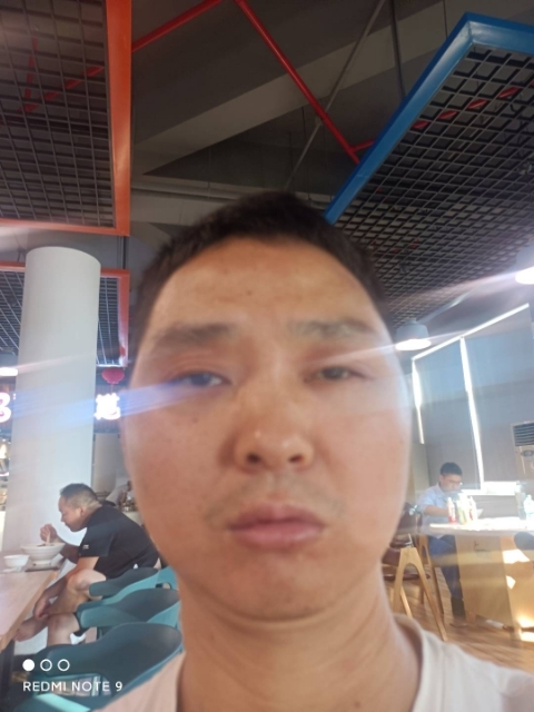 专情、互爱的第二张照片--柳州相亲服务中心