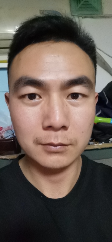 朴实无华的第三张照片--柳州相亲服务中心