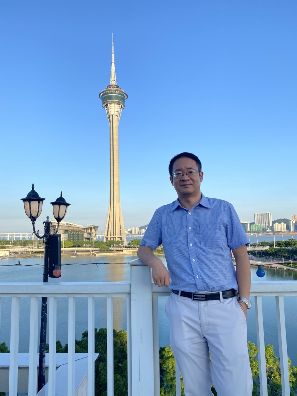 Yangyi的第三张照片--柳州相亲服务中心