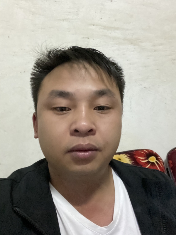 啊呜的第一张照片--柳州相亲服务中心