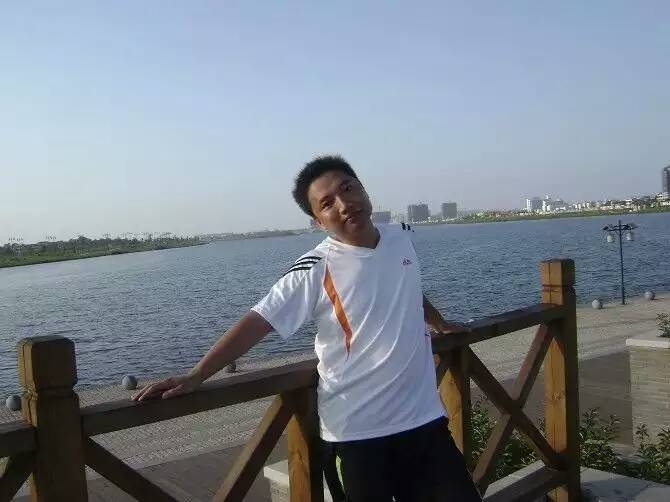 才乡痴情的第二张照片--柳州相亲服务中心