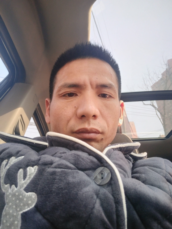 青春不长在的第一张照片--柳州相亲服务中心