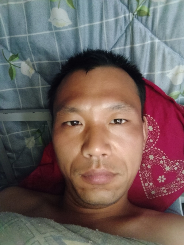 弘扬的第一张照片--柳州相亲服务中心