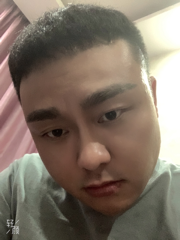 何为奈何的第二张照片--柳州相亲服务中心