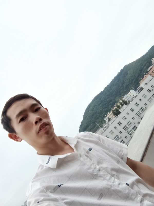 会飞的鱼的第一张照片--柳州相亲服务中心