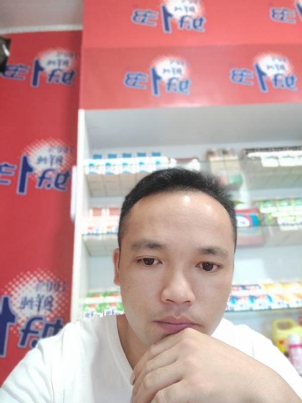 小老弟的第二张照片--柳州相亲服务中心