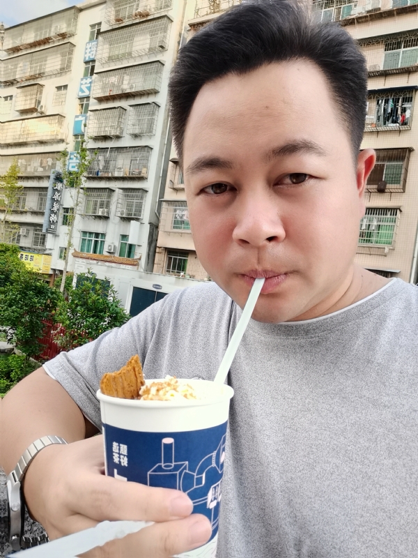 K金o的第一张照片--柳州相亲服务中心