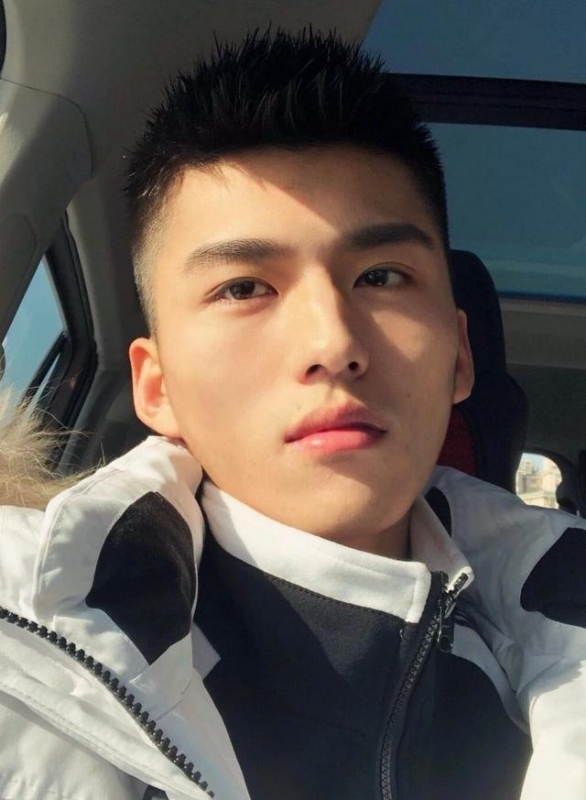 飞翔的第一张照片--柳州相亲服务中心