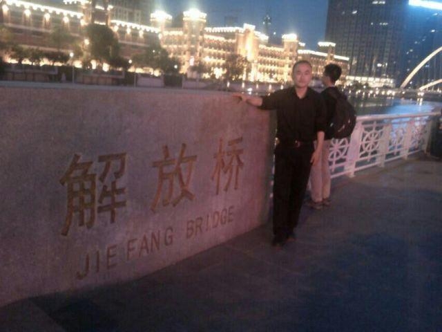 海阔天空的第一张照片--柳州相亲服务中心