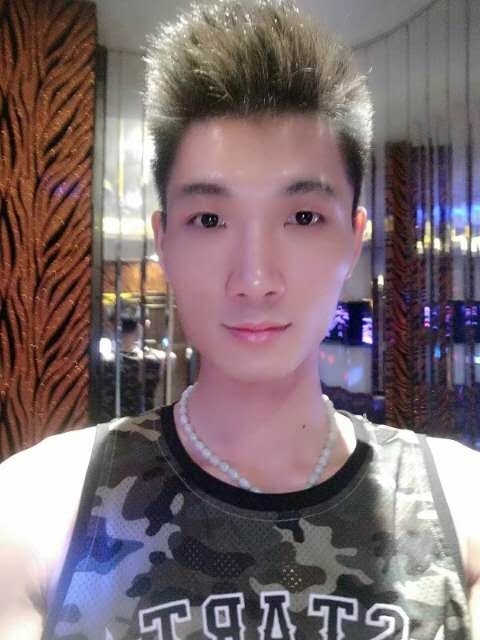 人生如戏的第一张照片--柳州相亲服务中心