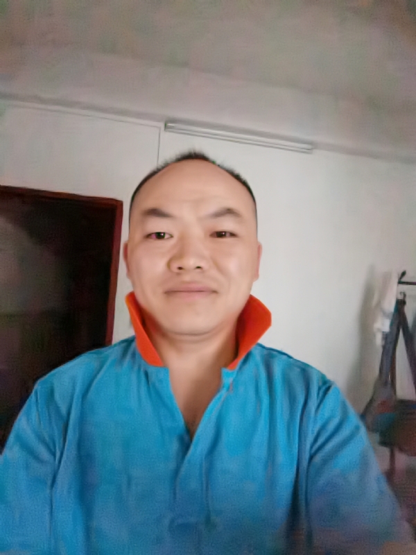 与子携老的第四张照片--柳州相亲服务中心