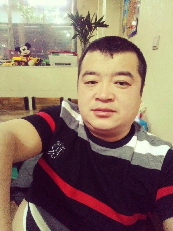 老实人的第一张照片--柳州相亲服务中心