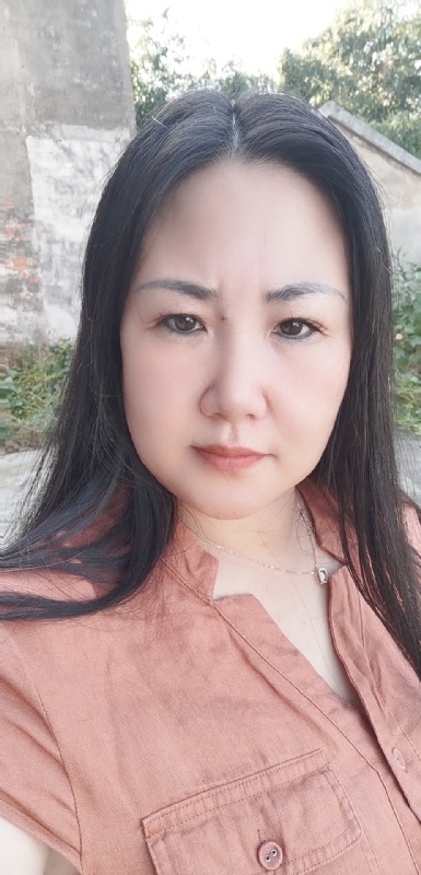 乖乖一女的第一张照片--柳州相亲服务中心