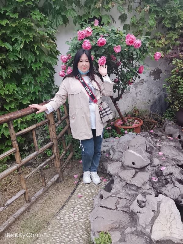 乖乖一女的第三张照片--柳州相亲服务中心