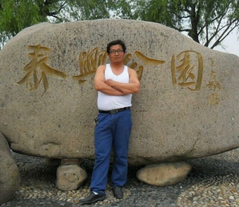 黑哥的第一张照片--柳州相亲服务中心