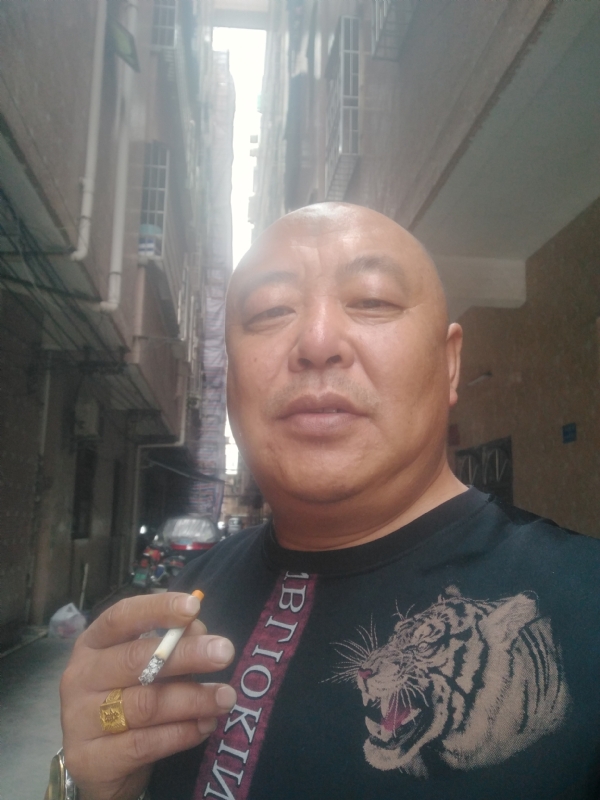 人在TA乡的第一张照片--柳州相亲服务中心