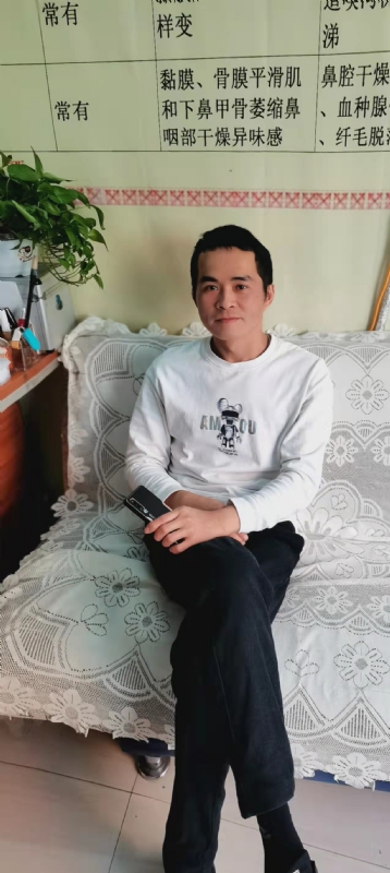 家家怡的第一张照片--柳州相亲服务中心