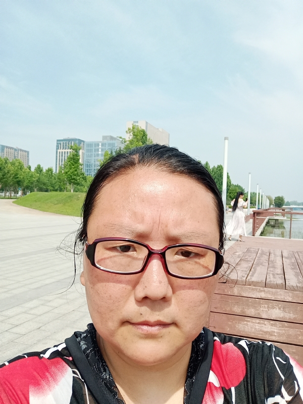 苦乐的第四张照片--柳州相亲服务中心